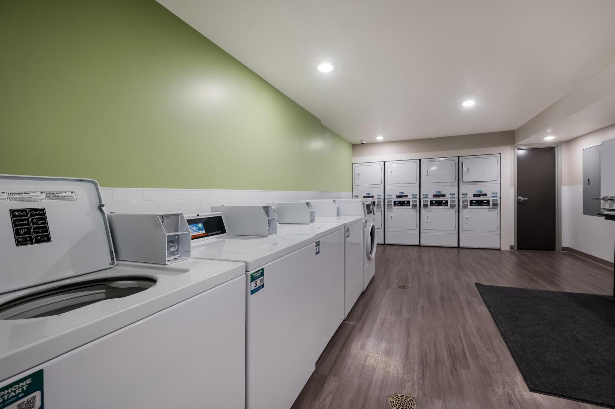 Woodspring Suites Charlotte Airport Exteriör bild